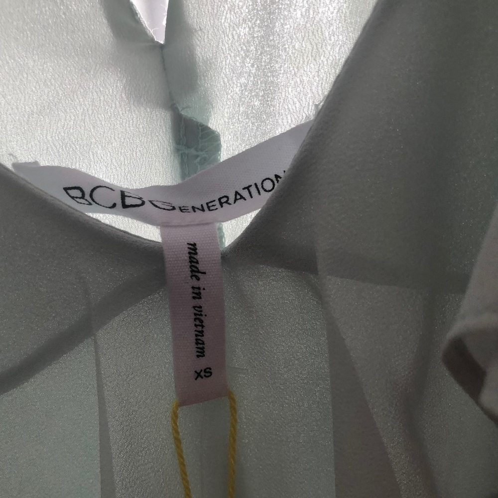 BCBGENERATION RUFFLED MINI DRESS - Picture 6 of 8